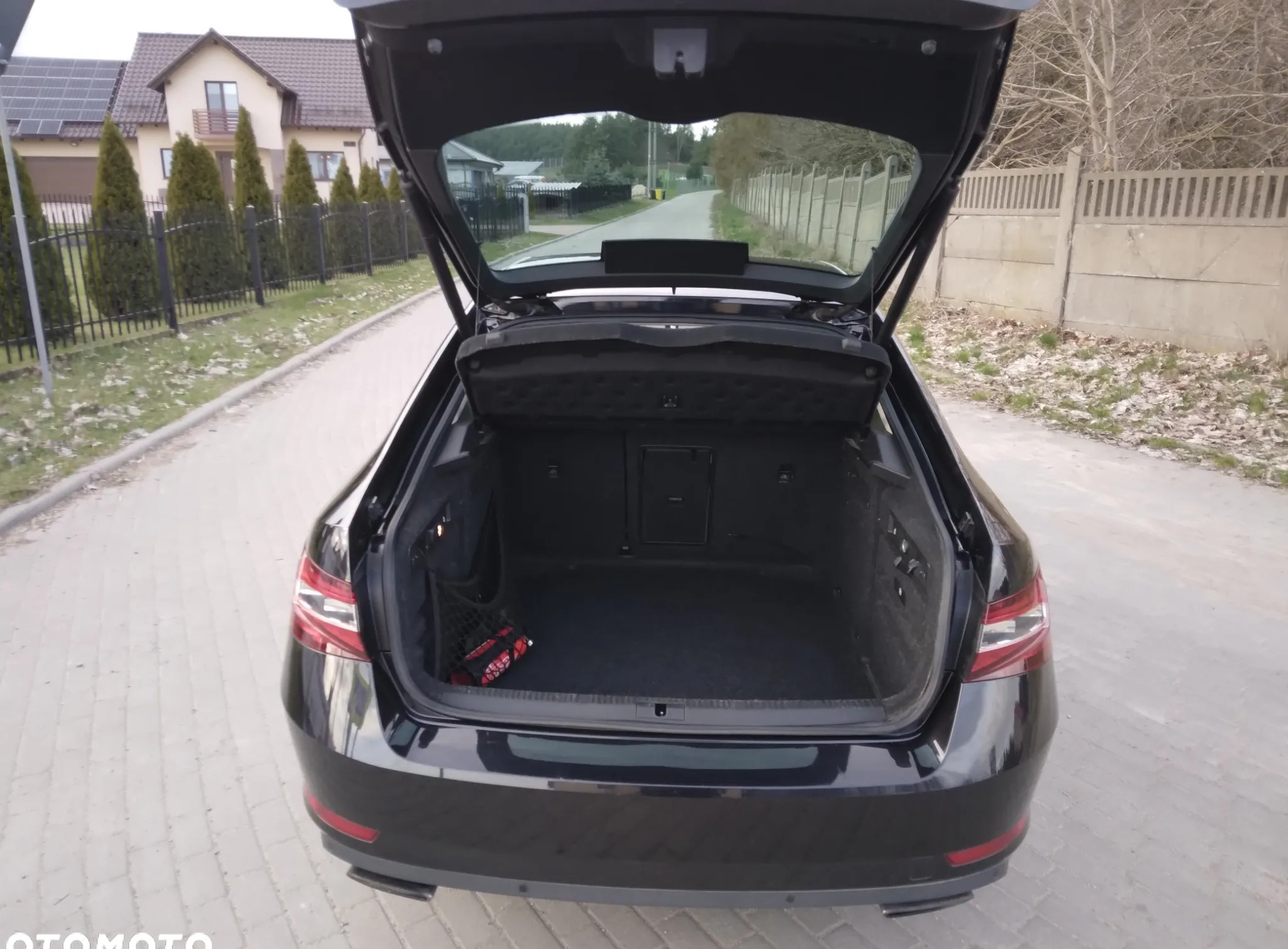 Skoda Superb cena 66900 przebieg: 330000, rok produkcji 2017 z Brzeziny małe 379